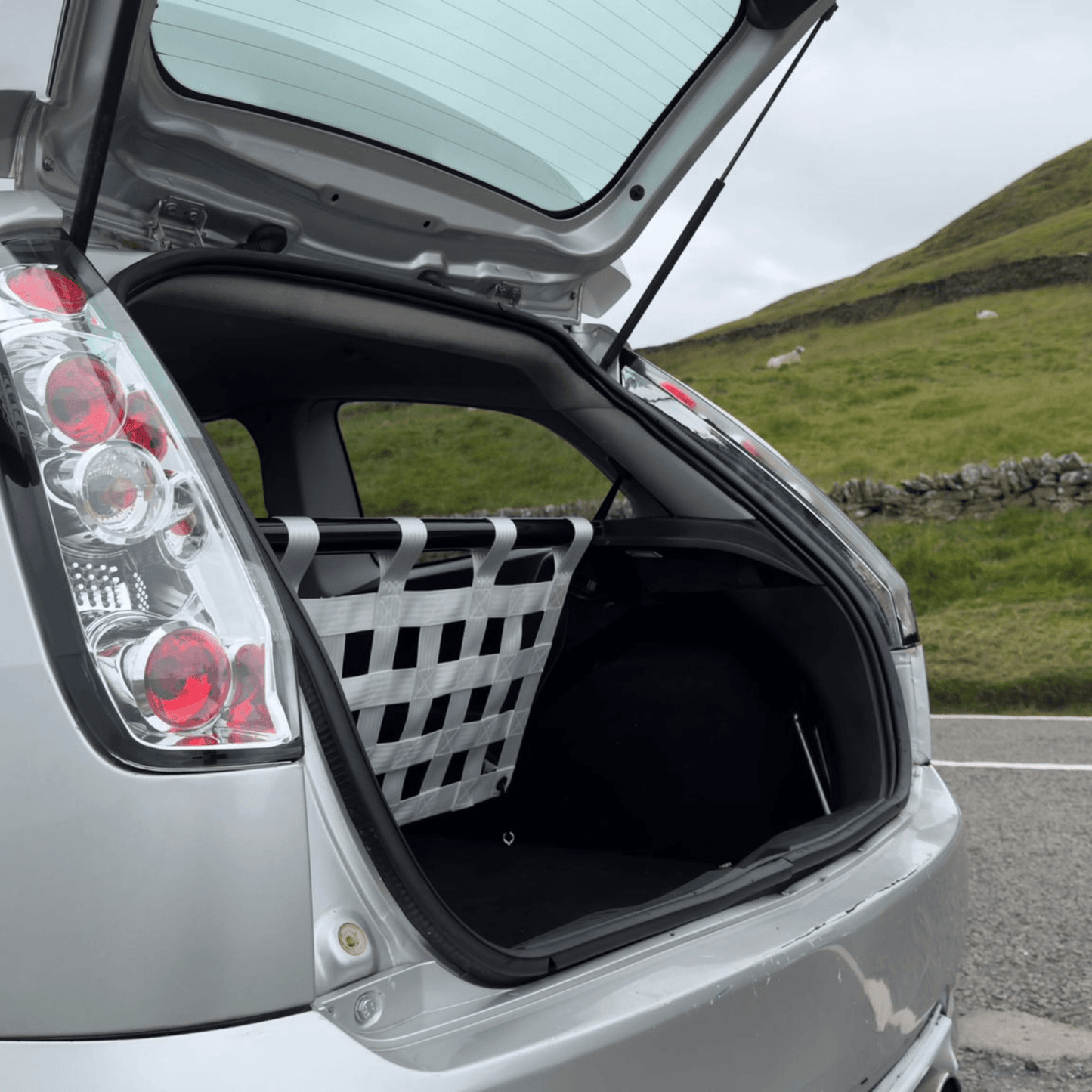 Ford Fiesta ST150 MK6 Rear Strut Bar & Boot Cargo Net Kit Interior Brace 2004–2008